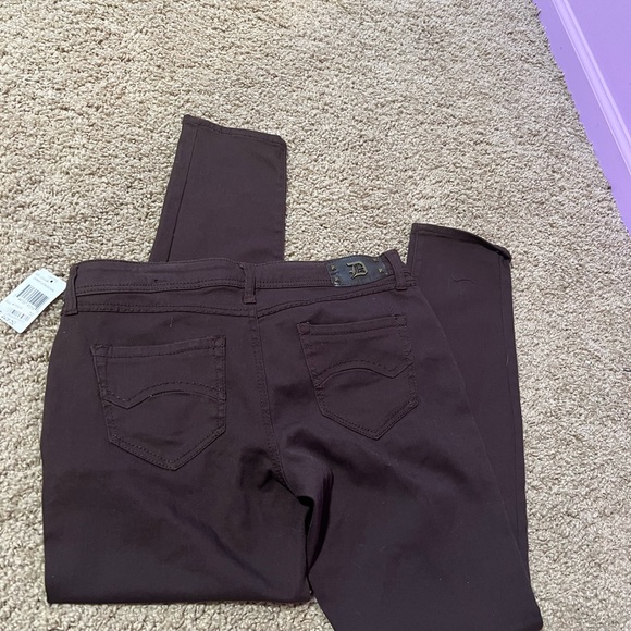 Dollhouse - Picture 2 of 8